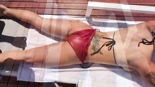 Olajos testű amatőr milf szexelése